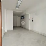 Affitto 1 camera appartamento di 86 m² in Caserta