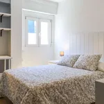 Rent a room of 80 m² in valencia