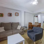 Rent a room of 90 m² in valencia