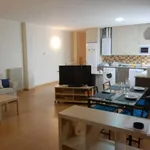 Rent a room of 136 m² in Zaragoza