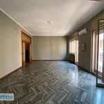 Rent 6 bedroom apartment of 194 m² in Bari