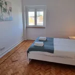 Rent 2 bedroom apartment of 100 m² in lisbon