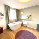 Rent 4 bedroom apartment of 175 m² in München