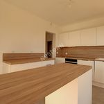 Rent 4 bedroom house of 107 m² in VITROLLES