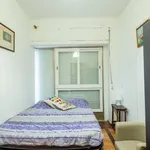 Rent a room in lisbon