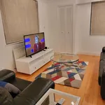 Rent 2 bedroom apartment of 990 m² in London