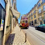 Rent 3 bedroom apartment of 85 m² in Lisbon