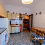 Rent 7 bedroom apartment of 120 m² in Genoa