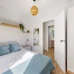 Rent a room of 100 m² in Valencia