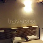 Rent 4 bedroom house of 80 m² in Adria