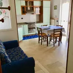 Rent 2 bedroom apartment of 60 m² in Rho