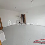 Affitto 3 camera appartamento di 120 m² in Reggio Calabria