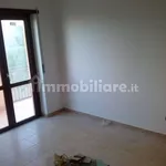 Rent 5 bedroom apartment of 150 m² in Crotone