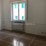 Rent 5 bedroom apartment of 200 m² in Livorno