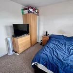 Rent 6 bedroom house in Wales