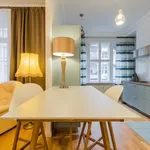 Rent 3 bedroom apartment of 92 m² in Berlin