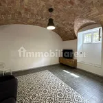 Rent 2 bedroom apartment of 70 m² in Naples