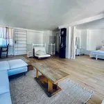 Appartement de 77 m² avec 1 chambre(s) en location à Paris