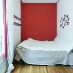 Rent a room of 250 m² in madrid