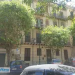 Affitto 3 camera appartamento di 83 m² in Palermo