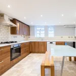 Rent 6 bedroom house in Leeds