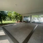 Rent 5 bedroom house in Pelican Waters