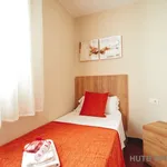 Rent 4 bedroom apartment of 55 m² in Barcelona