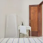 Rent a room in lisbon