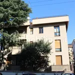 Rent 2 bedroom apartment of 50 m² in Milan