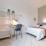 Rent a room of 67 m² in Turin