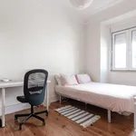 Rent 6 bedroom apartment in Lisbon