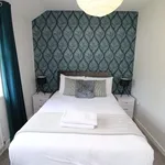 Rent 3 bedroom house in Wales