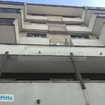 Affitto 5 camera appartamento di 130 m² in Bari