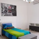 Rent a room in rome