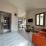 Rent 1 bedroom apartment of 35 m² in Iseo