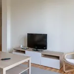 Rent a room of 200 m² in madrid