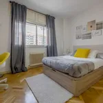 Rent a room of 180 m² in madrid