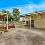 Rent 3 bedroom house in Werribee