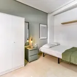 Rent 5 bedroom apartment in Valladolid