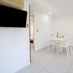 Rent a room of 100 m² in Valencia