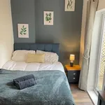 Rent 2 bedroom apartment in West Midlands