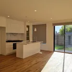 Rent 3 bedroom house in sunshine-north