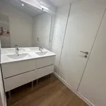 Appartement de 110 m² avec 5 chambre(s) en location à GENAS