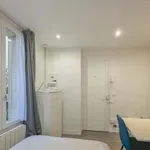 Appartement de 12 m² avec 2 chambre(s) en location à Paris