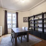 Appartement de 84 m² avec 1 chambre(s) en location à Paris