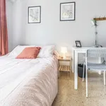 Rent 5 bedroom apartment in Valencia