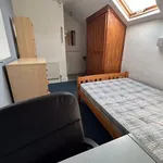 Rent 6 bedroom house in East Midlands