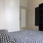 Rent a room of 136 m² in Milan