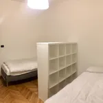 Rent 2 bedroom apartment in Turin