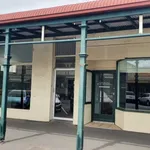 Rent 1 bedroom apartment in Queenscliff